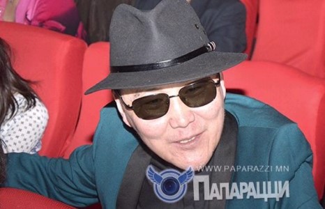 Жүжигчин Аси эдгэрчээ