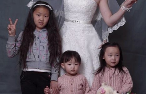 Жүжигчин Баярмаагийн тэрсхэн охидууд