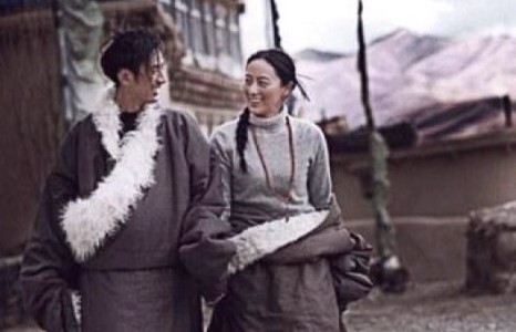 Түвд хосуудын хурим интернэтэд шуугиан дэгдээлээ