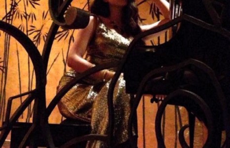 Дуучин Номинжингийн зургууд