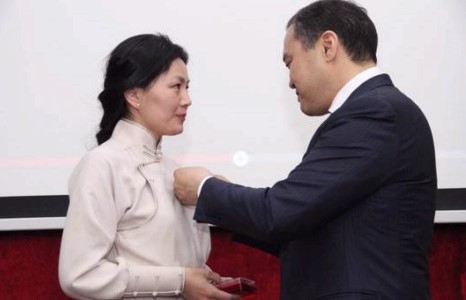 Р.Анхням Алтангадас одонгоор шагнууллаа