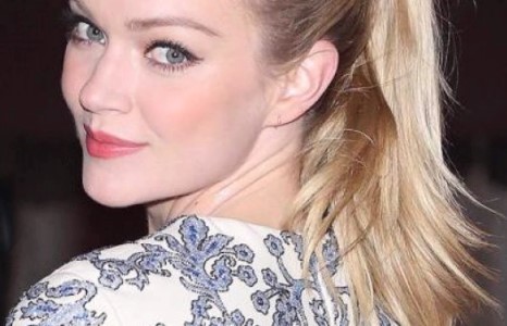 VANITY FAIR үдэшлэгт хүрэлцэн ирсэн алдартнууд