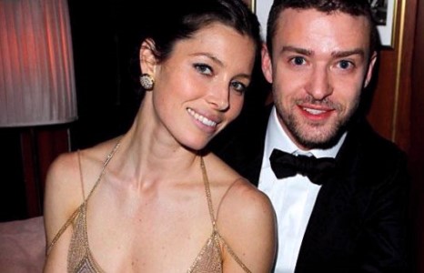 Дуучин Жастин Тимберлэйк, жүжигчин Жессика Бил нар хүүтэй болжээ