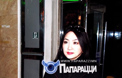 Дуучин Ц.Оюунбилэгийн гэр бүл 