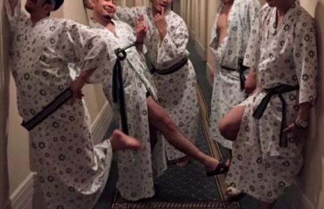 “Guys”-ынхан дэггүйтэв