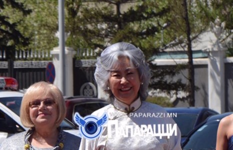 Их Монголын цуутай ”хатан”