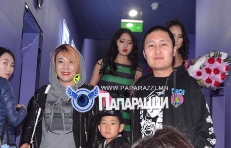 Хайр дурлалд нас хамаагүй гэдгийн тод жишээ хосууд