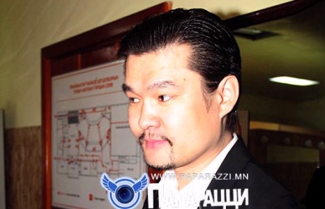 Жавхаатай явнаа...