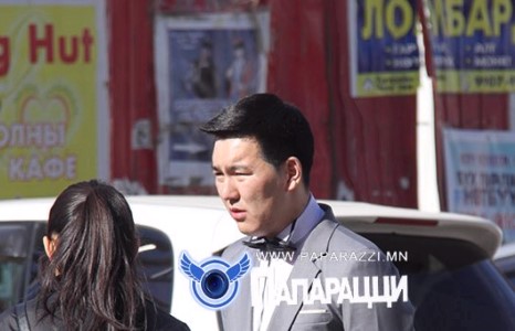 Жүжигчин О.Долгорын халамжит хань