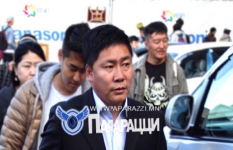 50 саяын мэдэлтэй  Энхээ