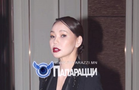 50 дөхөөд надтай адилхан харагдаж чадах уу?