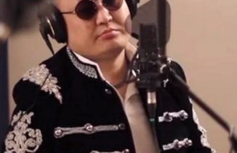 Дуучин Т.Дэлгэрмөрөнд туслах “Сайхан наадаарай” тоглолтод урьж байна