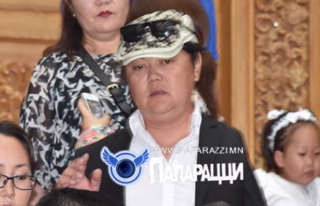 Жүжигчин Ононгийн нууцлаг гэргий