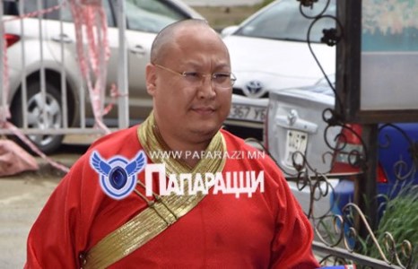 Дээгийгийн гэр бүлд хамгийн сайн сайхныг хүсэе