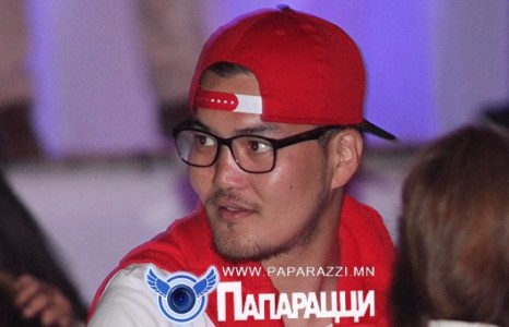 ”Киви” хамтлагйин дуучин Намуунаагийн сэтгэлд нийцсэн залуу