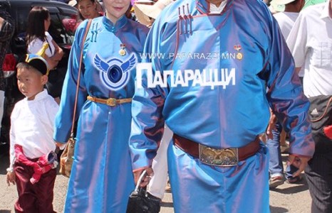 Кёкүшюзан Батбаярын гэр бүлийн наадмын зоог