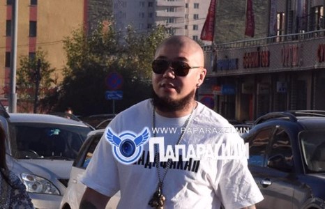 Гэргийгээ халамжаар дутаадаггүй реппер G