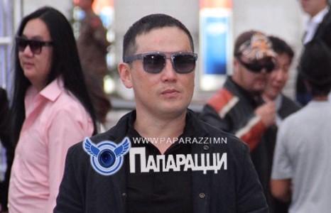 ”Номин талст”-ын Д.Батсүх тун удахгүй өвөө болох нь ээ