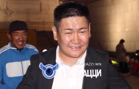 Бооёогийн гэргий бондойжээ....