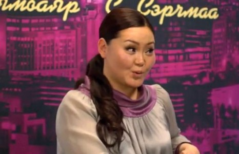 Шийдсэн хүүхэн “залуу нас, гал халуун хайраа дурслаа” 