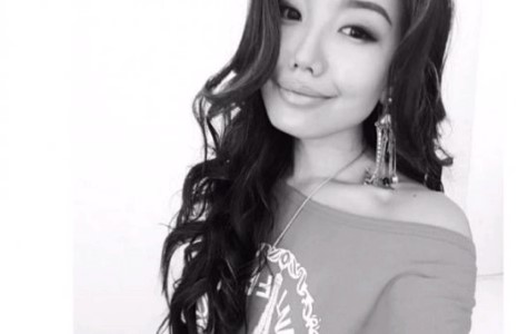 Жүжигчин П.Шүүдэрцэцэг нэгэн хэвийн төрхөөсөө уйдаж “мэс ажилбар хийлгэжээ” 