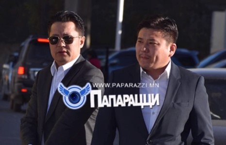 Драмын хоёр