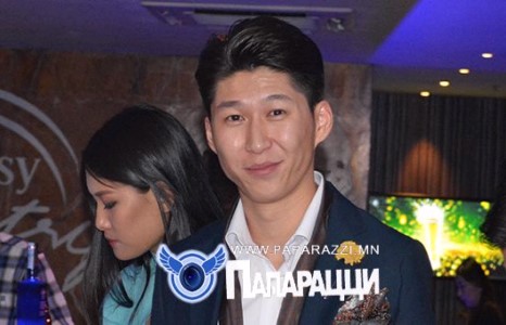 “Хожлын нүүдэл” хийсэн хос морьтон 