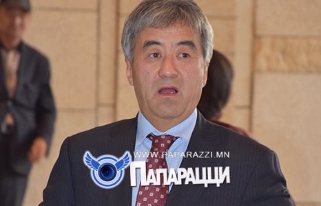 Г.Мөнхбаяр Э.Хулангийн хуримд юу бэлэглэв