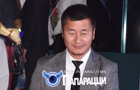 Жүжигчин Өскө бүл нэмнэ