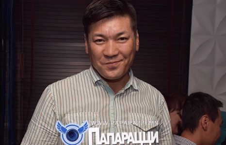 “Сүнс” хамтлагийн Oтгоо  эх орондоо эргэн иржээ