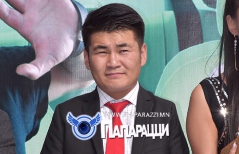 Л.Сөрөлт намрын ургацаа хураалаа