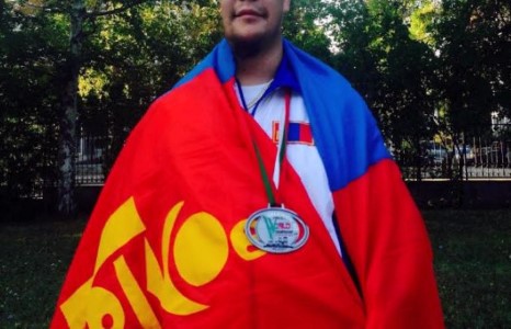 Урлаг, спортыг хослуулан амжилт өөд алхсаар