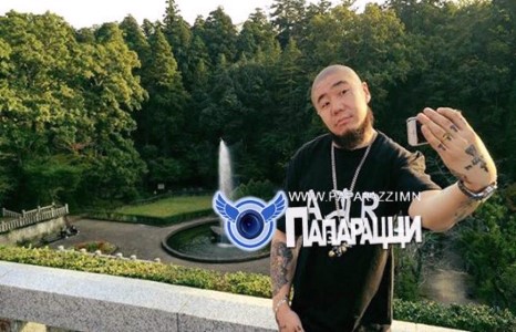 Реппер Gee Токиод сельфидэв