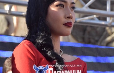 Гал шиг дүрэлзэх бүсгүй