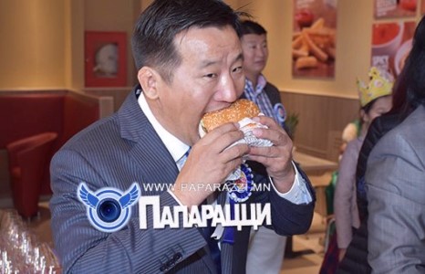  “Макс”-ын Ганбаа шинэ брэндээ танилцууллаа