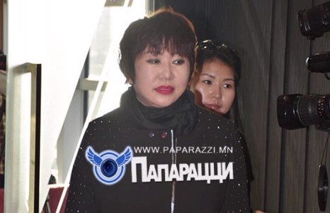  Жүжигчин Аяагийн “рок” гангараа