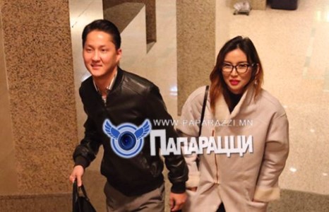 Топ Г.Оюунгэрэл загварын тайзнаа алхах уу