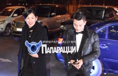 Ц.Оюунгэрэл шоунаас шоу руу