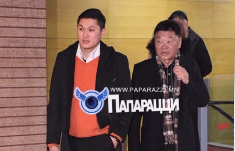 Урлаггүйгээр төсөөлөхийн аргагүй аав хүү хоёр