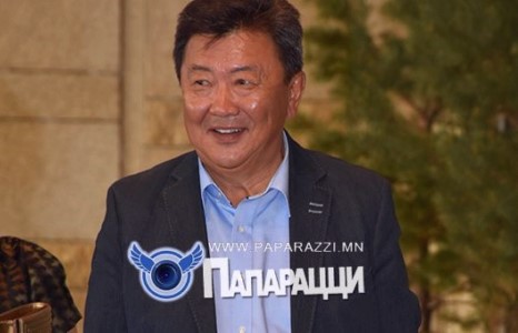  Чуулганаас тоглолтын танхим руу