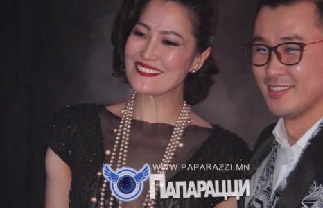 Үзэсгэлэнтэй хөтлөгч С.Чимгээ