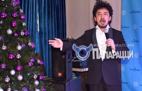 Дуурийн буржгар үст тенор