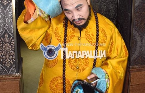 Эби “Цогт тайж” киноны зальтай Түвдийн элч болов