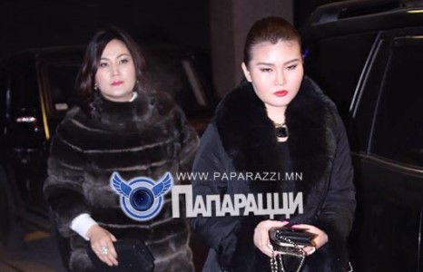 Н.Алтанхуягийн, Мөсөн хатад...