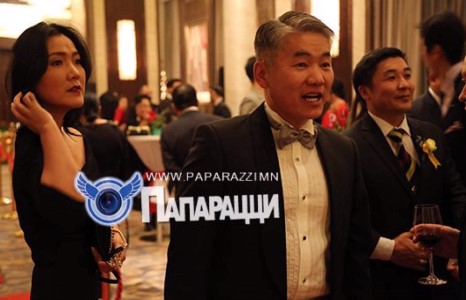 Ж.Энхбаяр гишүүний саарал “хослол”