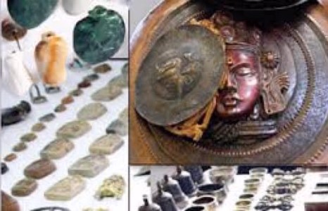 Эртний эдлэл хууль бусаар хил давуулдаг эгч дүүсийг баривчилжээ