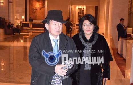 Д.Лүндээжанцангийн “даруухан” гэргий