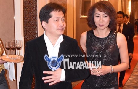 Д.Зоригтын гэргийн гоёл