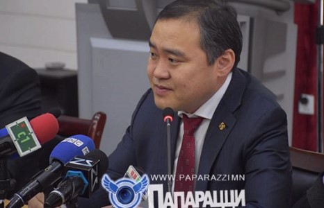  Л.Гантөмөр урлагт гар сунгав