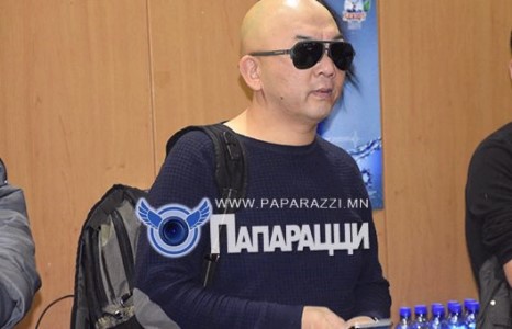 Рок попын “халзан” загалмайлсан эцэг